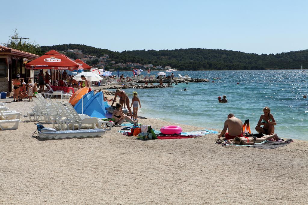 Apartments Jasmin Trogir Luaran gambar