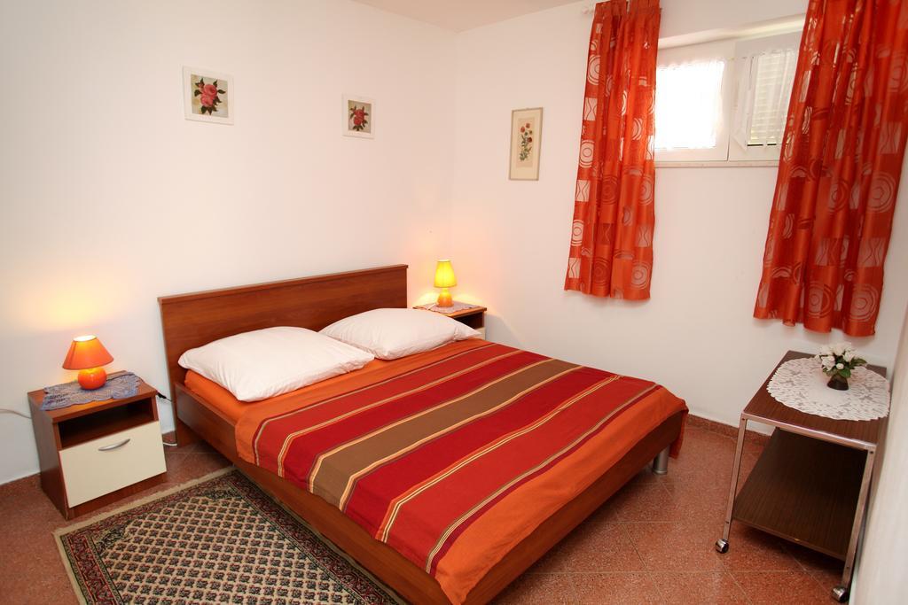 Apartments Jasmin Trogir Luaran gambar