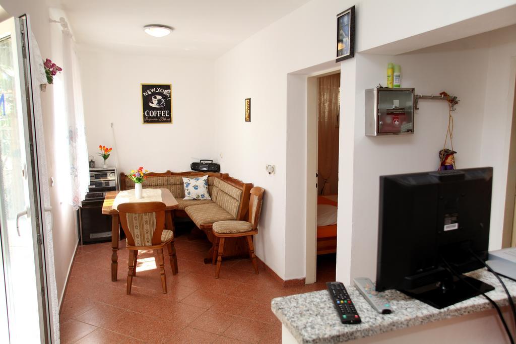 Apartments Jasmin Trogir Luaran gambar