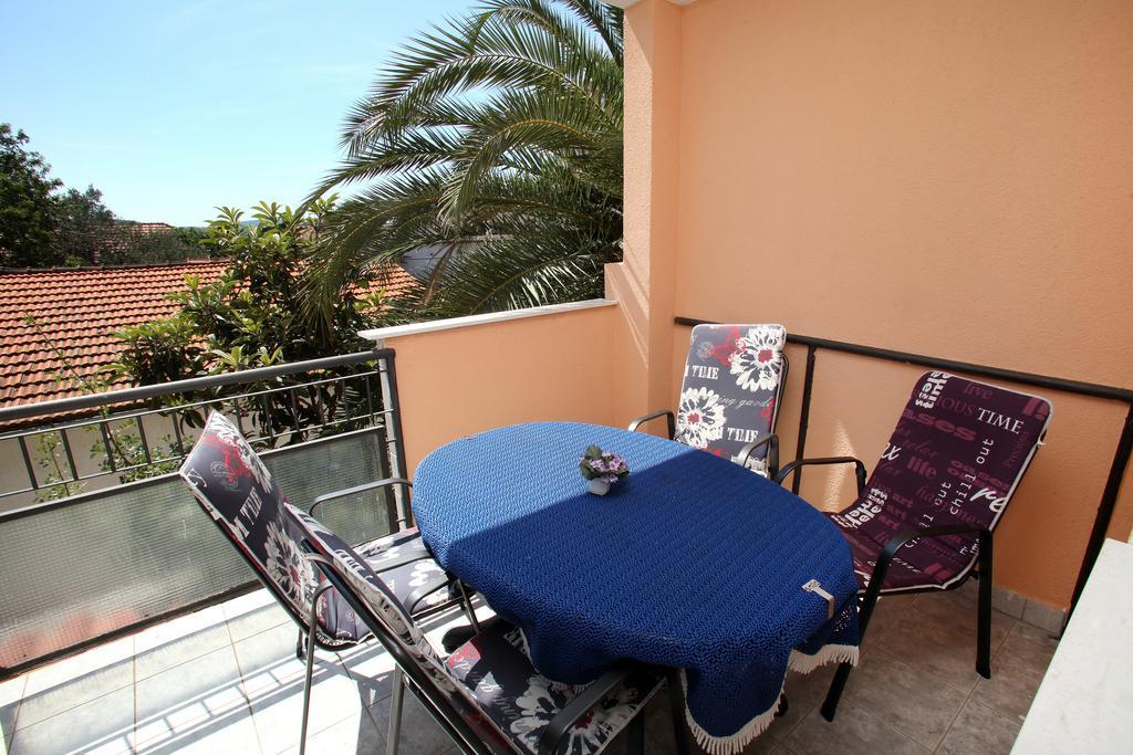 Apartments Jasmin Trogir Luaran gambar