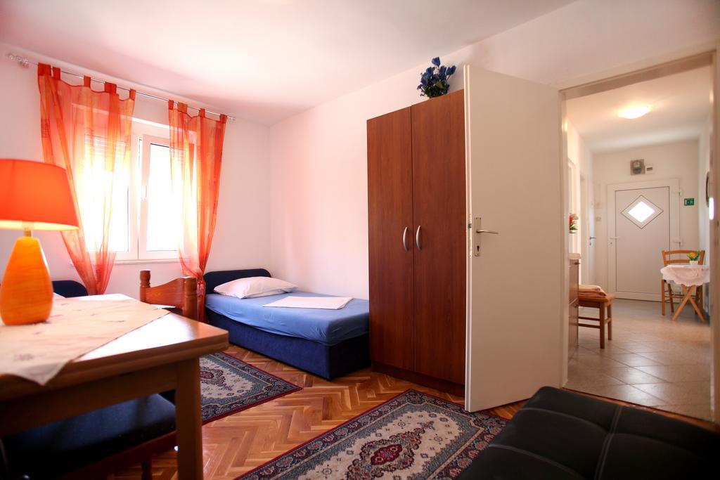Apartments Jasmin Trogir Luaran gambar