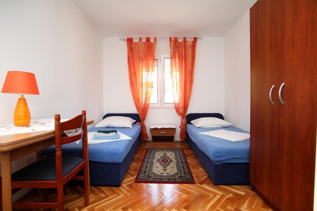 Apartments Jasmin Trogir Luaran gambar