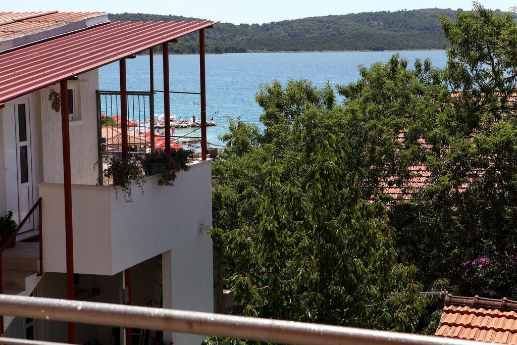 Apartments Jasmin Trogir Luaran gambar