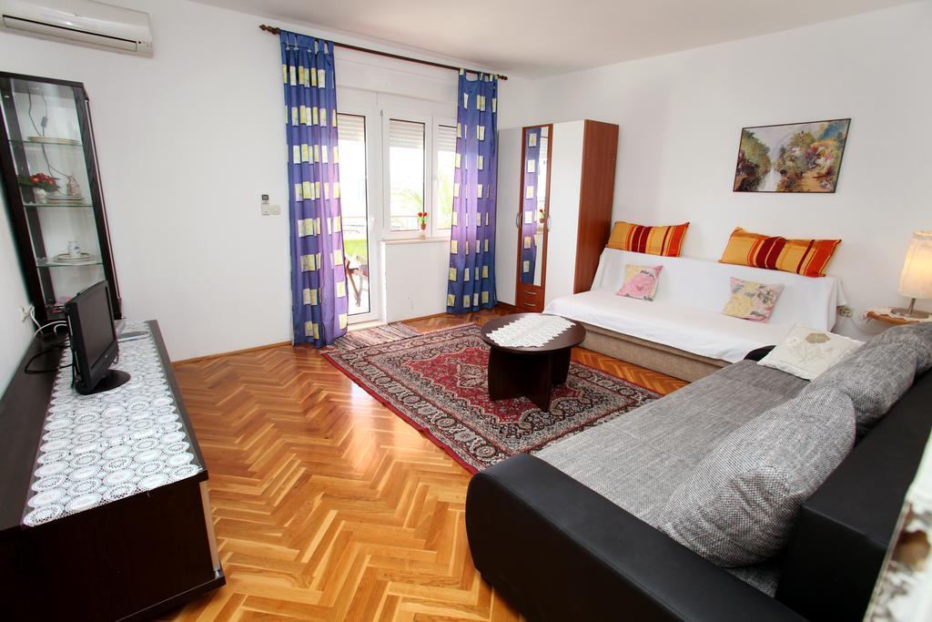 Apartments Jasmin Trogir Luaran gambar